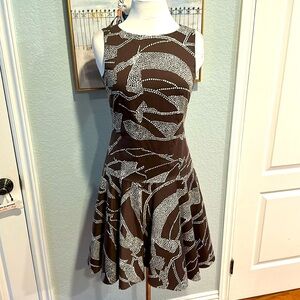 Max and Cleo • VTG • Brown Swirls Sleeveless Dress • Sz 6